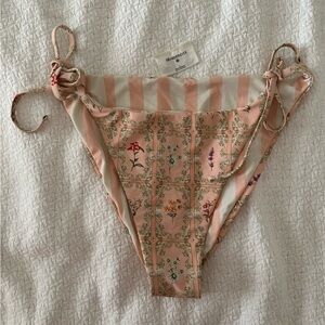 Agua Bendita dainty pink reversible Bikini Bottom, size L